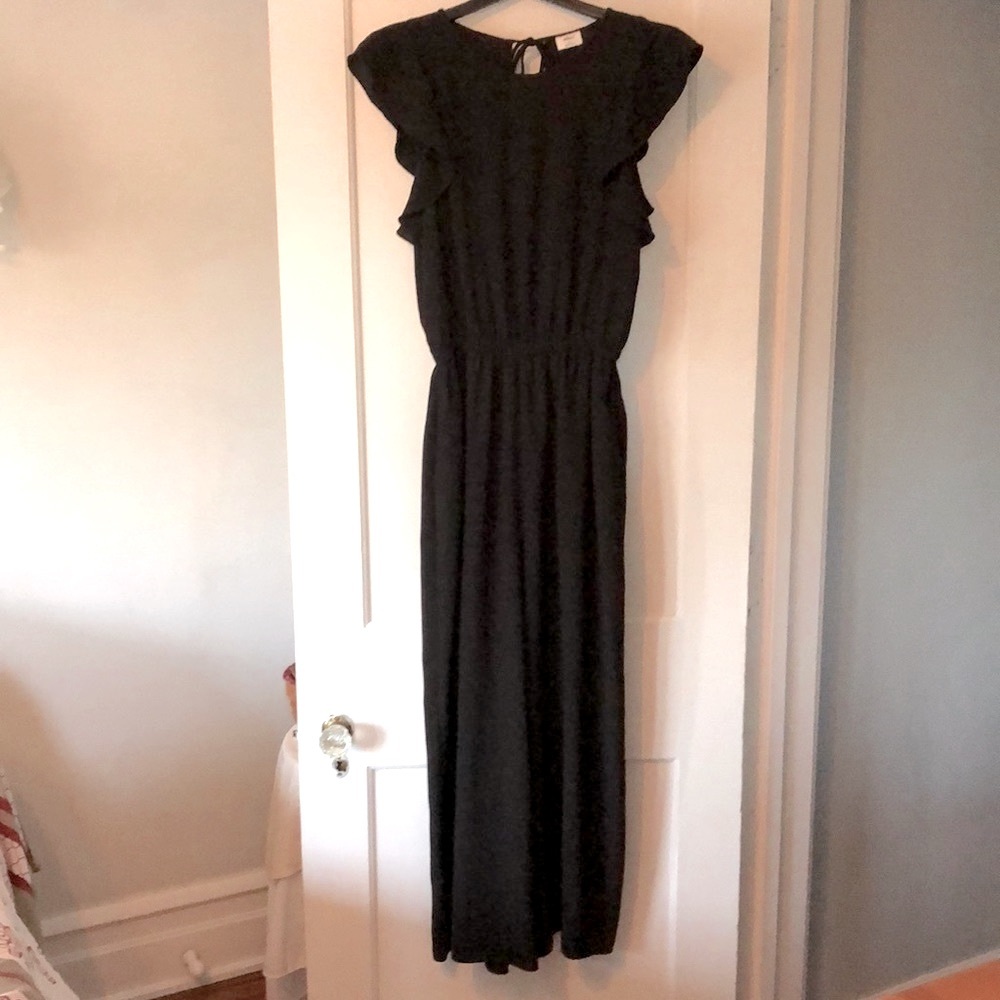 Aritzia Wilfred Fleurette ruffled, wide leg black jumpsuit. Size Medium. NWOT.